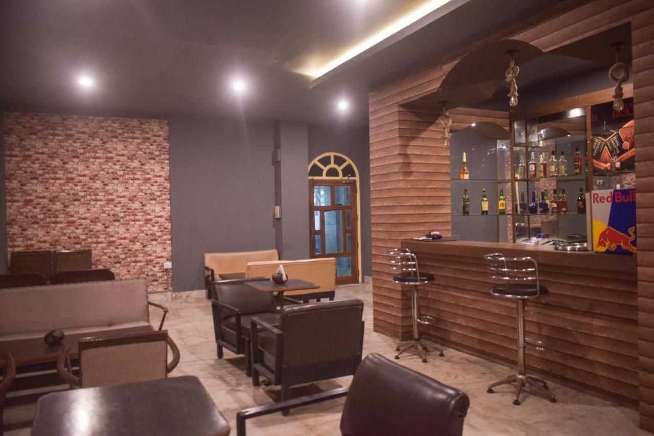 Hotel Bluemoon Gauháti Kültér fotó